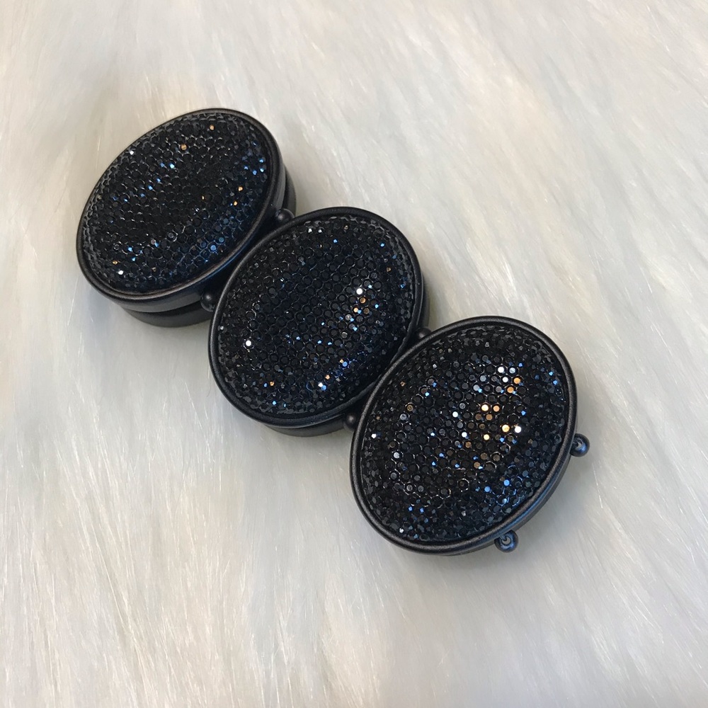 6 Oval Sparkling Stretch Bracelet